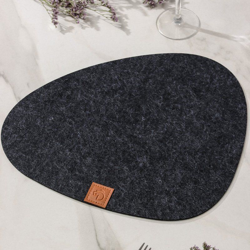 Салфетка сервировочная 33,5*38,4см фетр фигурная Грэй чёрный (110)