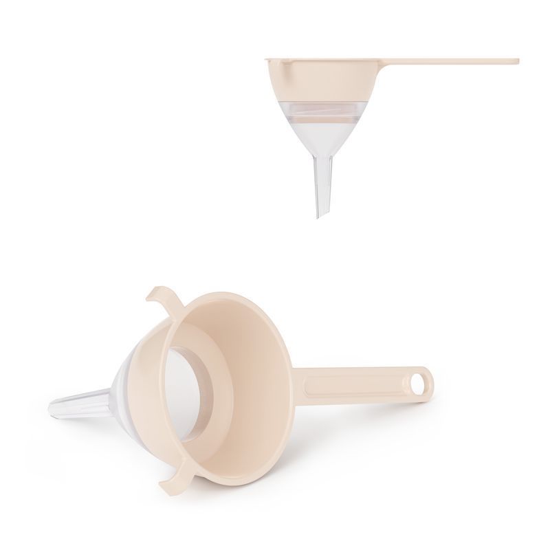 Воронка 9см пластик с ситечком бежевая (25)