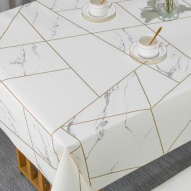 Клеенка ПВХ на тканевой основе из полиуретана с перфорацией 1,4*20м ULA